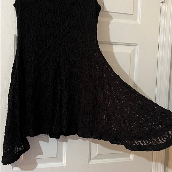 Abercrombie & Fitch Black Asymmetrical Dress - Picture 10 of 15